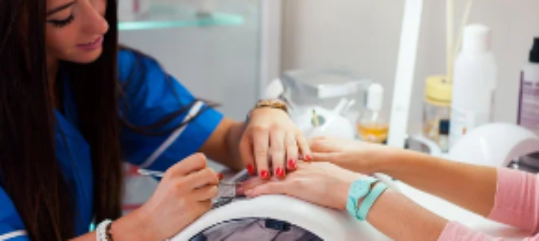 BUSCO MANICURISTA