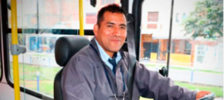 SE REQUIERE CHOFER PARA TRANSPORTE PÚBLICO